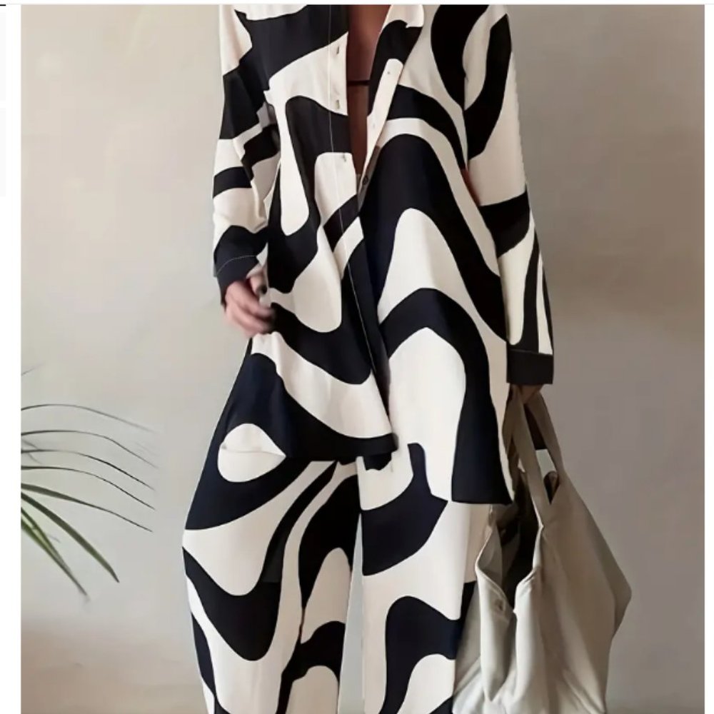 Abstract Stripe Print Suit